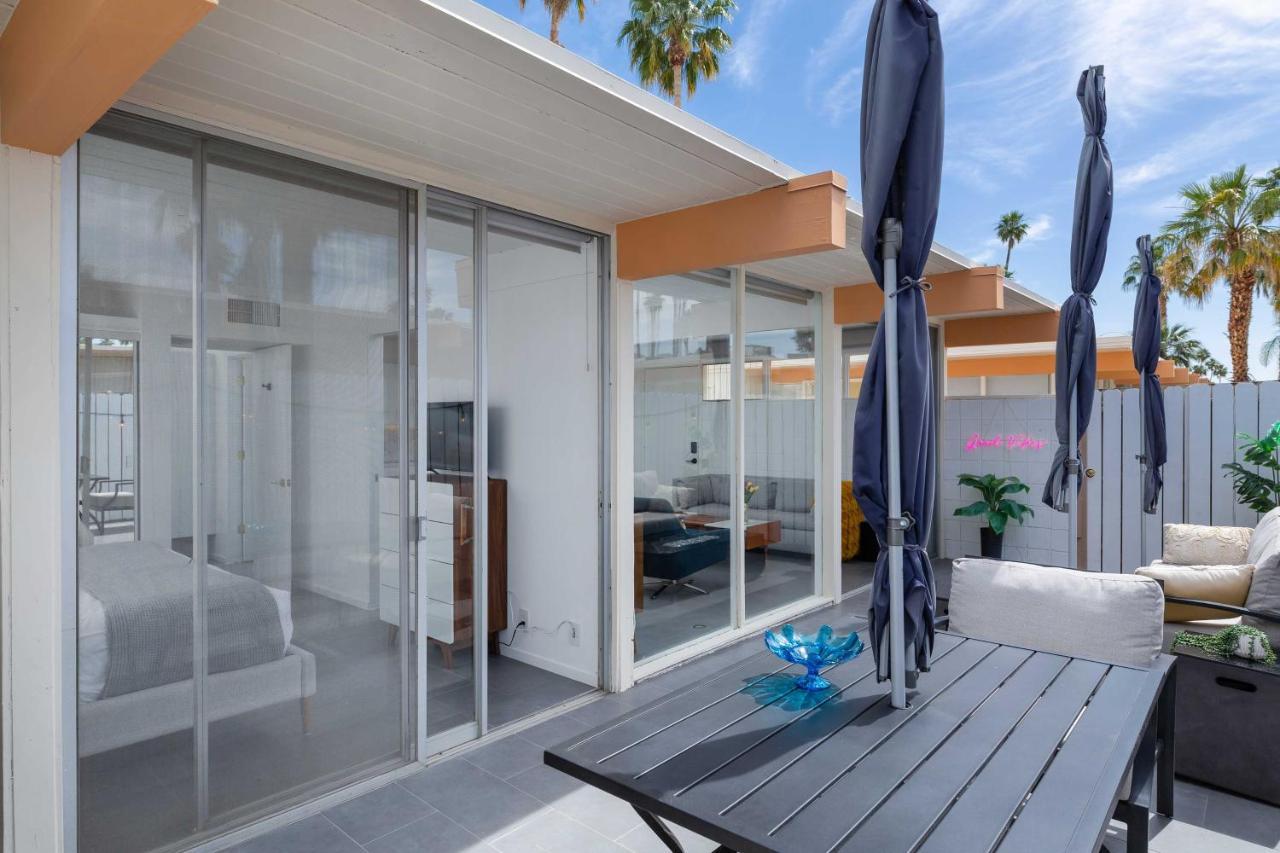 Mid-Century Palm Springs Bungalow With Patio! المظهر الخارجي الصورة